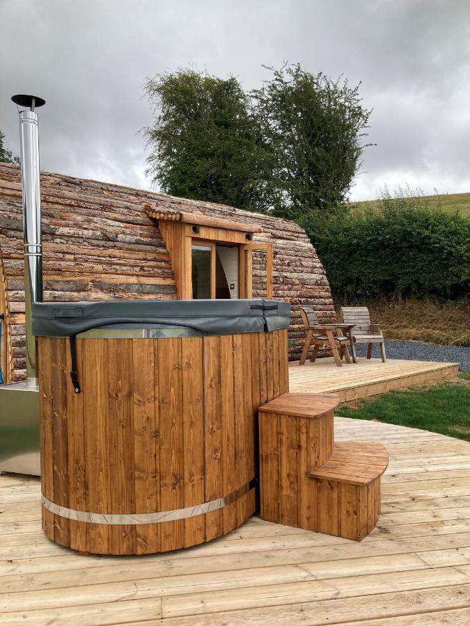 Delor - Bryntalch Glamping Pods Montgomery Exterior foto