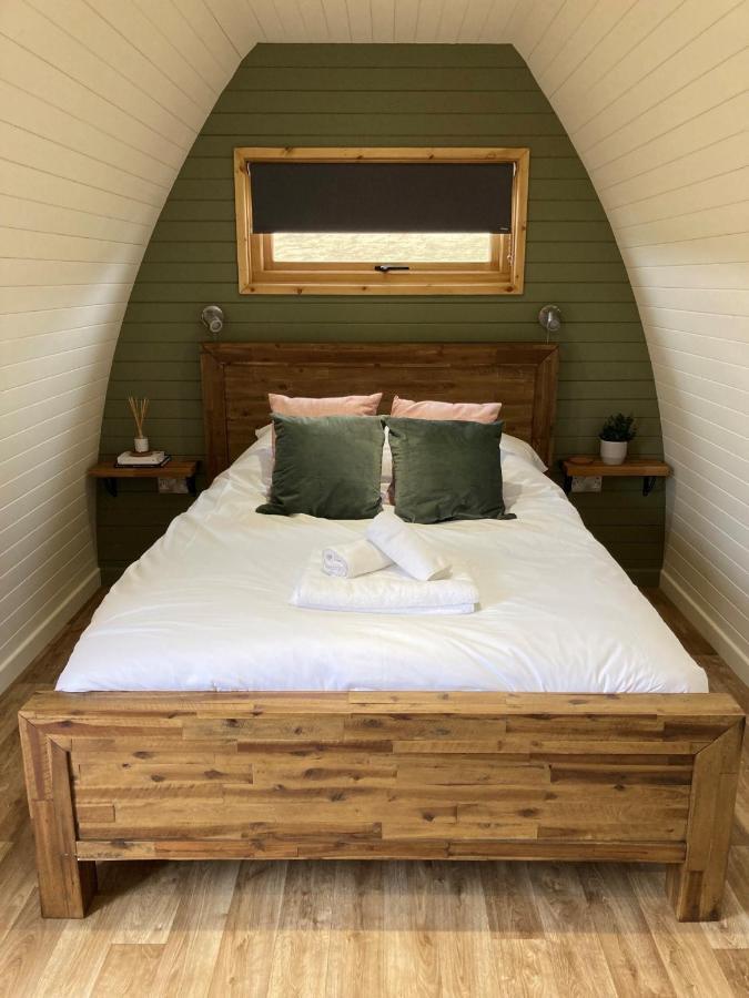 Delor - Bryntalch Glamping Pods Montgomery Exterior foto