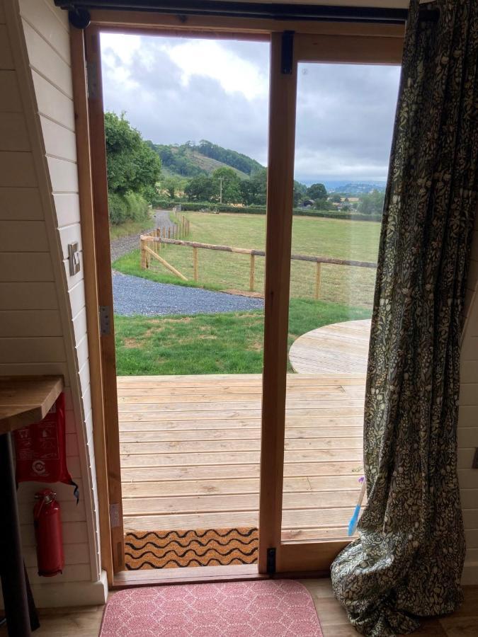 Delor - Bryntalch Glamping Pods Montgomery Exterior foto